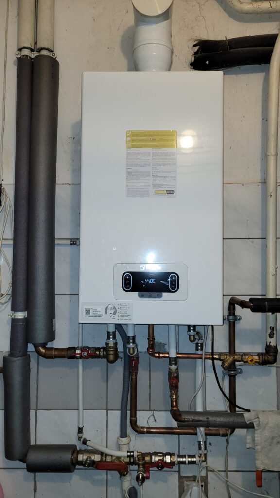 Montaż kotła gazowego Beretta MYNUTE EVO X 30R